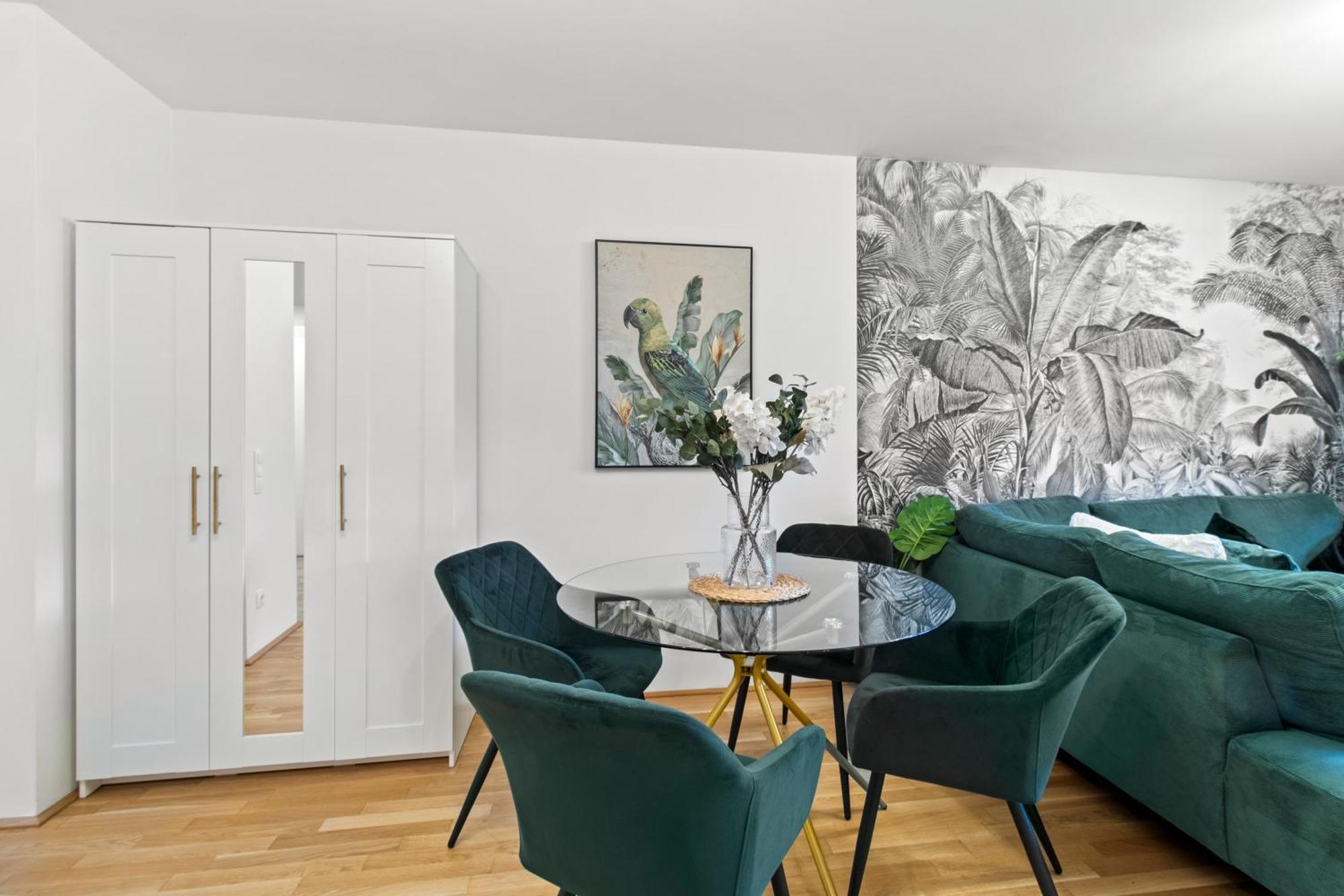 Balcony I 50 M² I Near Center Appartamento Vienna